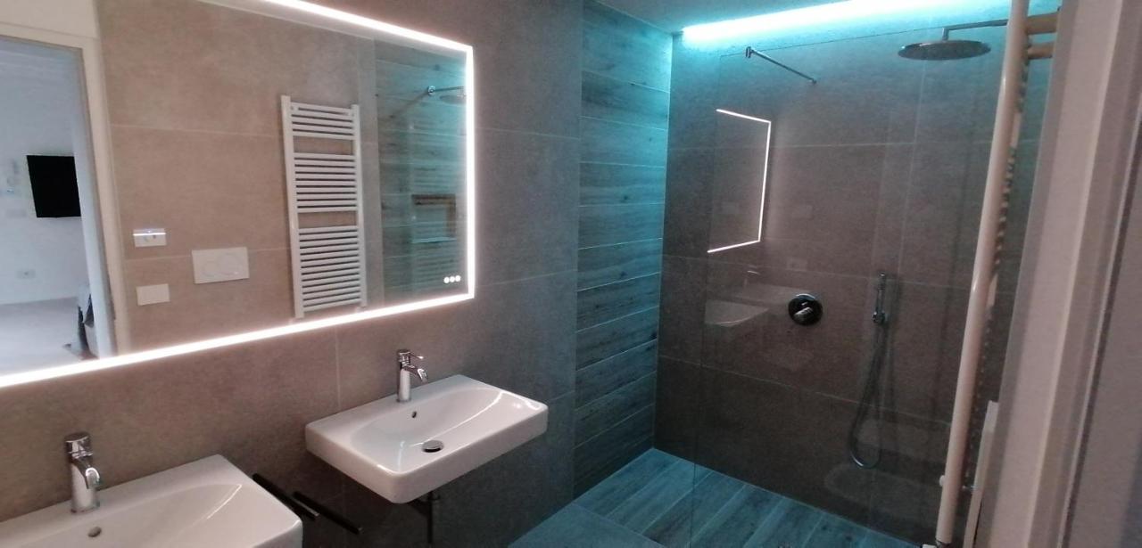 New Marina Apartments ตอร์รีเดลเบนาโก ภายนอก รูปภาพ