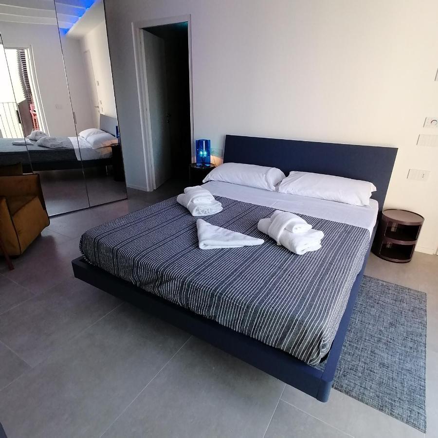New Marina Apartments ตอร์รีเดลเบนาโก ภายนอก รูปภาพ